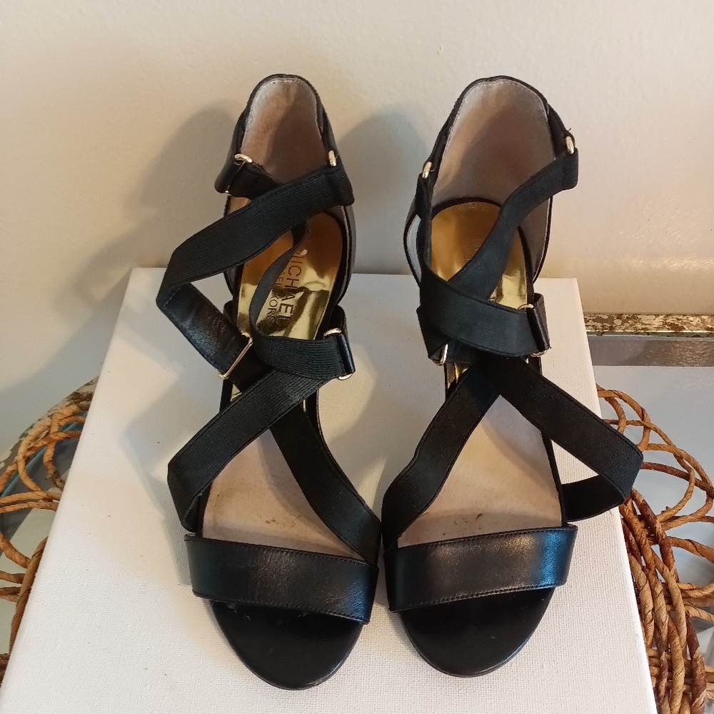 Michael Kors Wendy Stretch Strappy black heels size 8